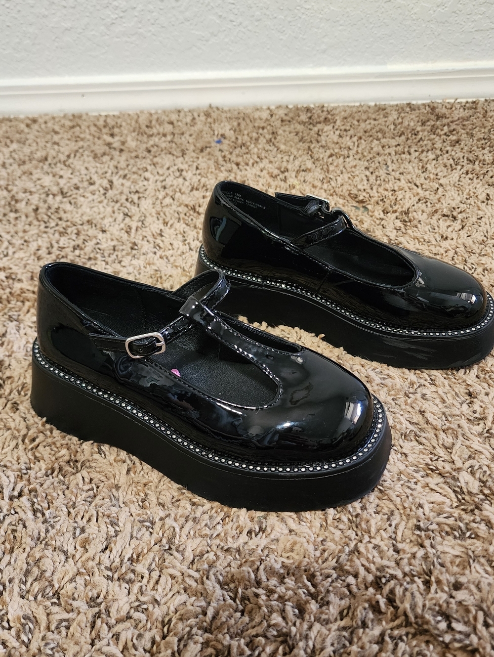 Steven Madden Little Girl Chime Black Patent T-Strap Mary Jane 13 Dark Academia